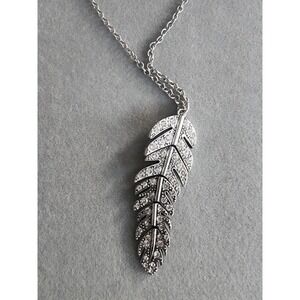 AEA Signed Feather Pendant Jointed CZ Silver Tone Necklace Little Charm Sparkly!